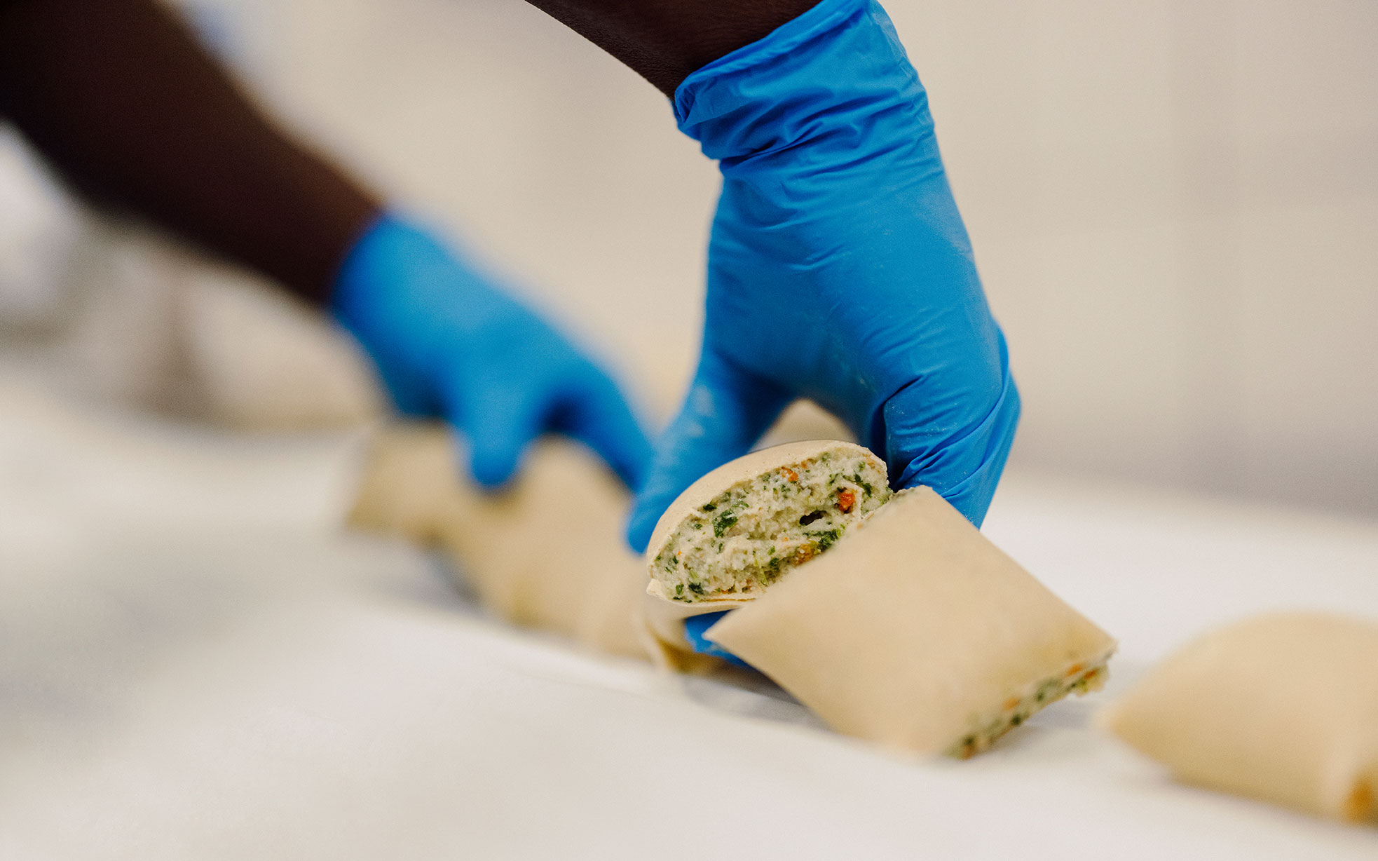 Von Hand gerollt und gehackte Maultaschen